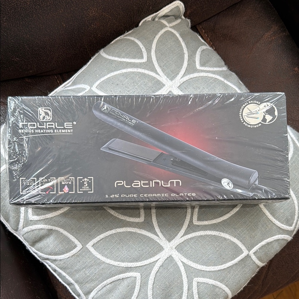 Furåle Platinum Hair Straightener